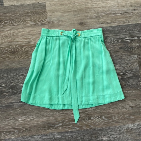 Mint green mini skirt from Italy - Picture 1 of 4